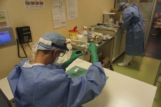 Primi vaccini anti-covid al Papa Giovanni XXIII di Bergamo