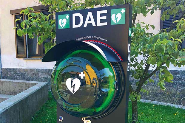DEFIBRILLATORE